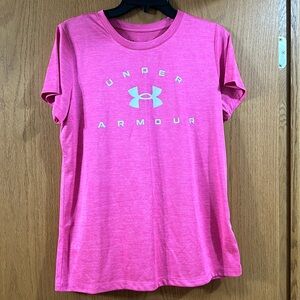 Under Armour, loose fit heat gear women’s size large top, pink and white